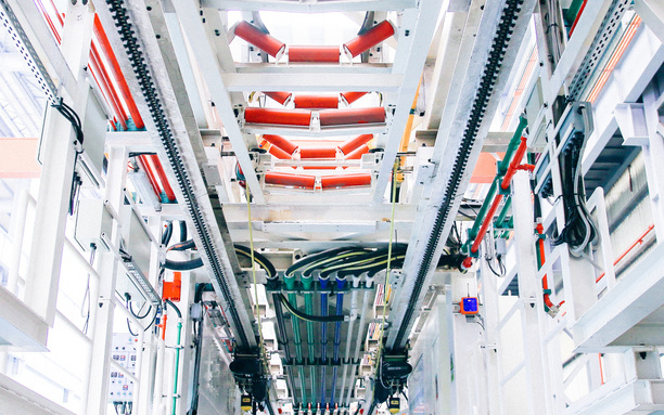 新能(néng)源汽車(chē)核心部件(jiàn)，動力電(diàn)池衰減，有(yǒu)指定的(de)标準嗎(ma)？